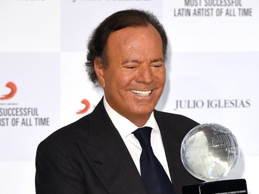 Julio Iglesias, en una imagen de archivo. / EUROPA PRESS